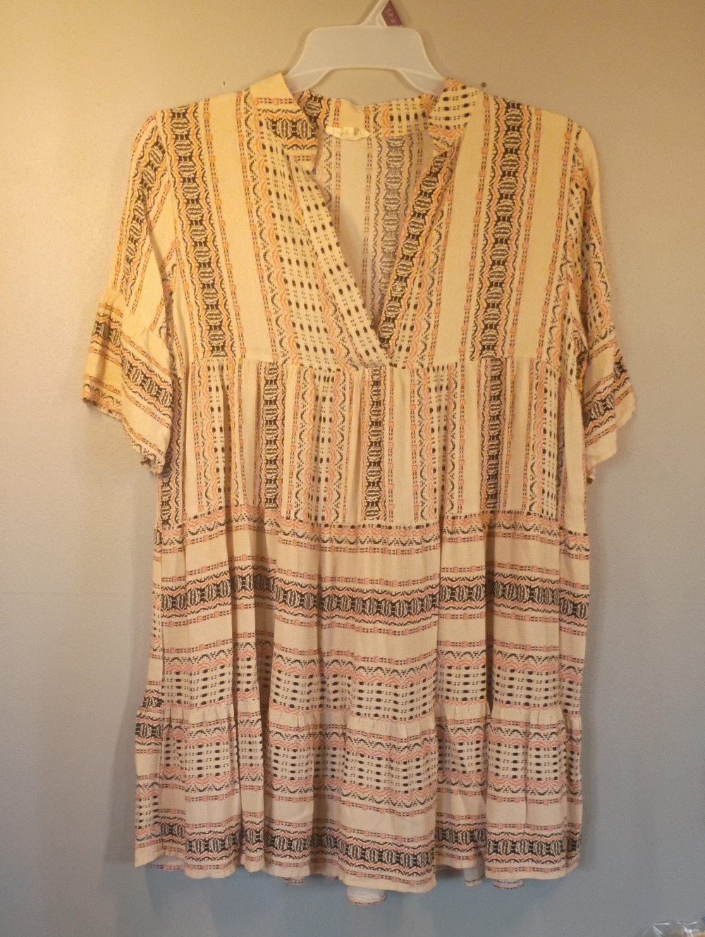 Easel Women's Beige Boho Stripe V-Neck Midi Dress Size Small